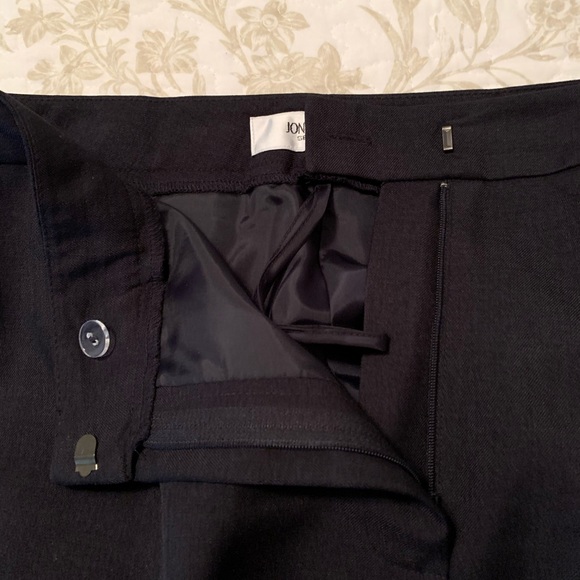 Jones Studio Suit - Picture 6 of 6